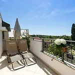 Labinjan Apartmán *